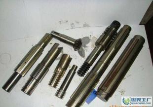 機(jī)械傳動(dòng)配件選購(gòu)指南 鏈輪、齒輪與軸的核心作用與應(yīng)用